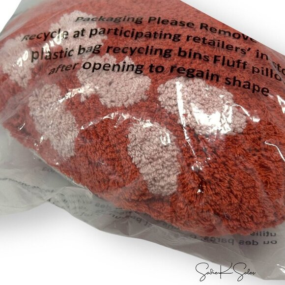 Target Room Essentials Strawberry Tufted Woven Heart Shaped Throw Pillow - Picture 9 of 11